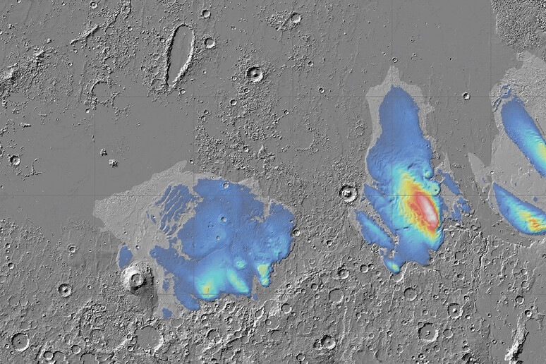Acqua su Marte: Scoperti Vasti Depositi di Ghiaccio all'Equatore